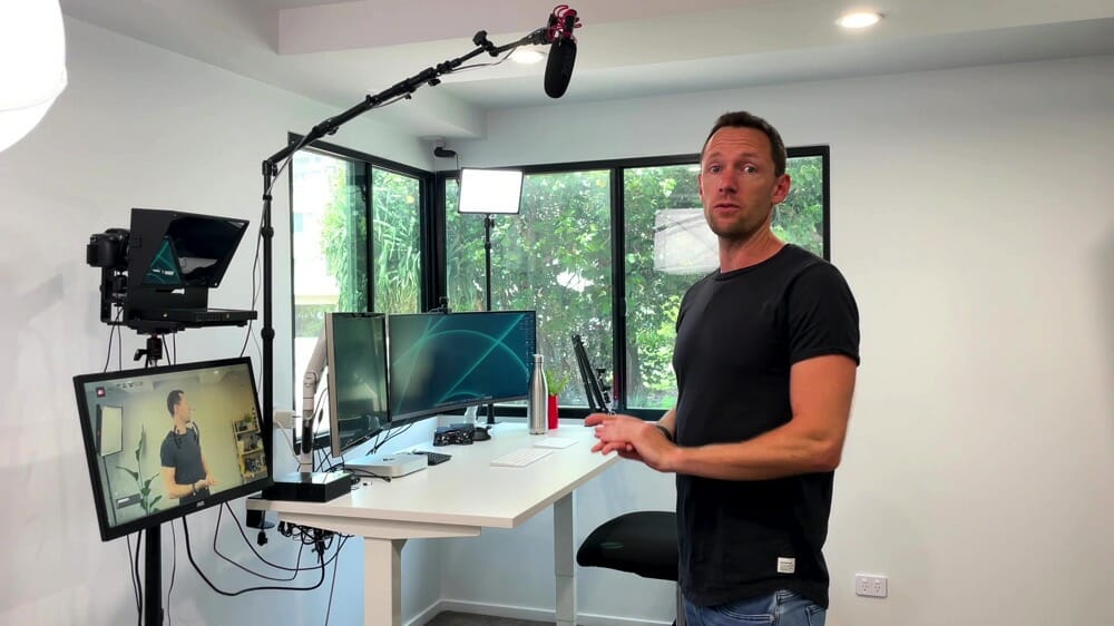 📹  Studio Tour  How To Build The Perfect  Studio 