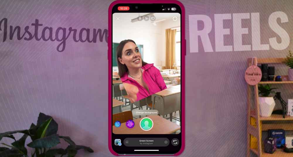 Example of how to use green screen in Instagram Reels